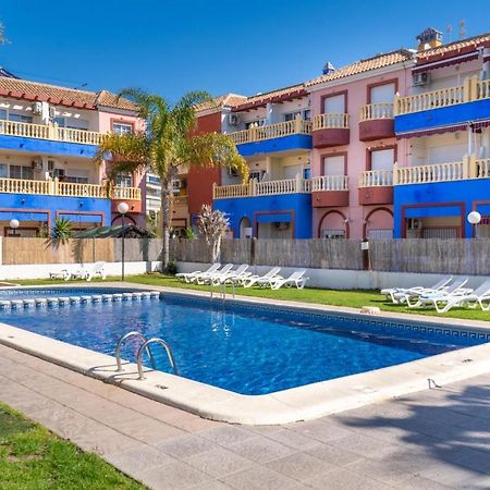 Lovely Apartment In Torrevieja With Harbor View Exterior photo