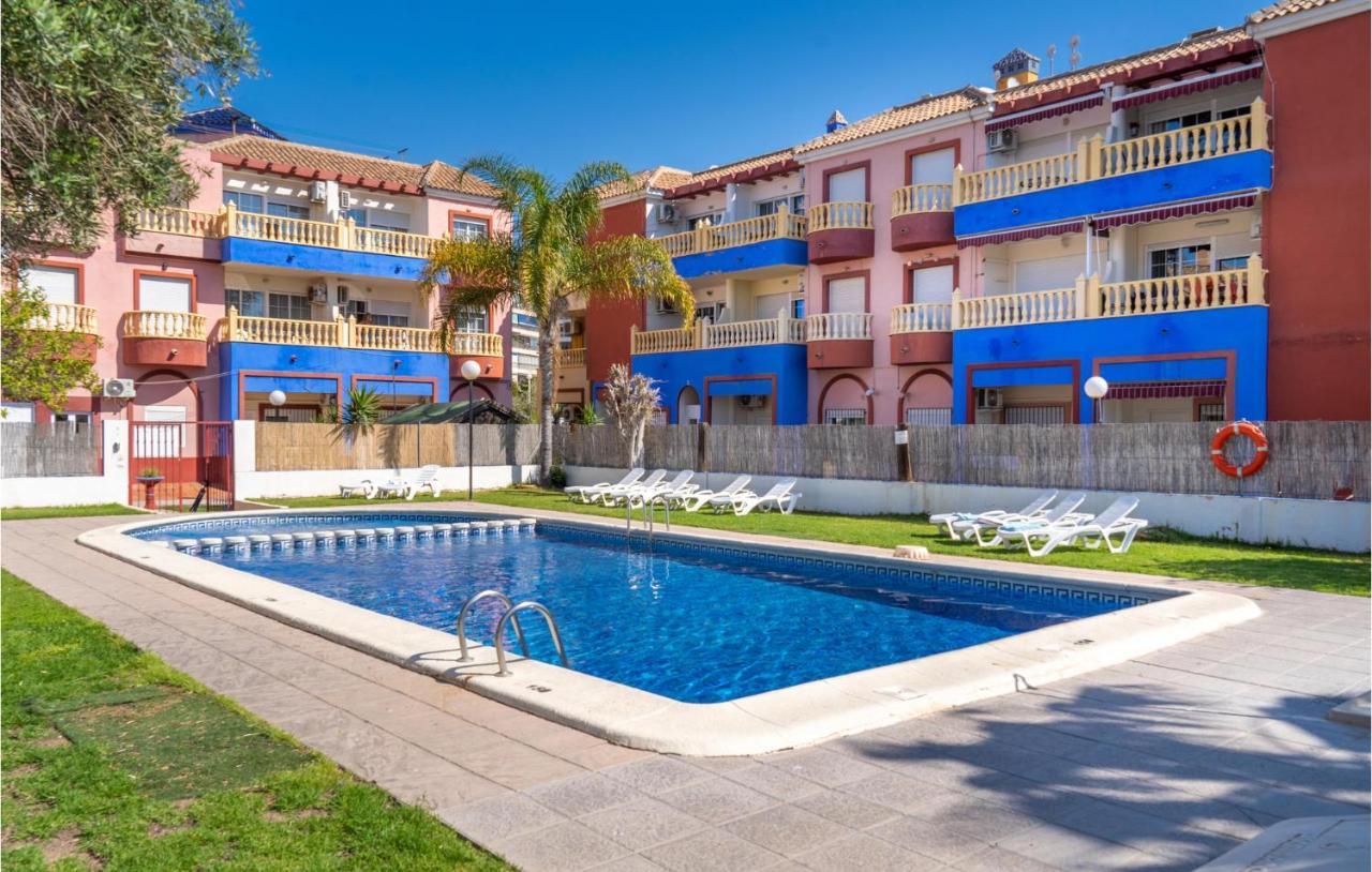 Lovely Apartment In Torrevieja With Harbor View Exterior photo